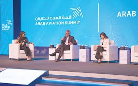 قمة العرب للطيران 2022 تؤكد ضرورة تظافر الجهود دعماً لتعافي قطاع الطيران والسياحة